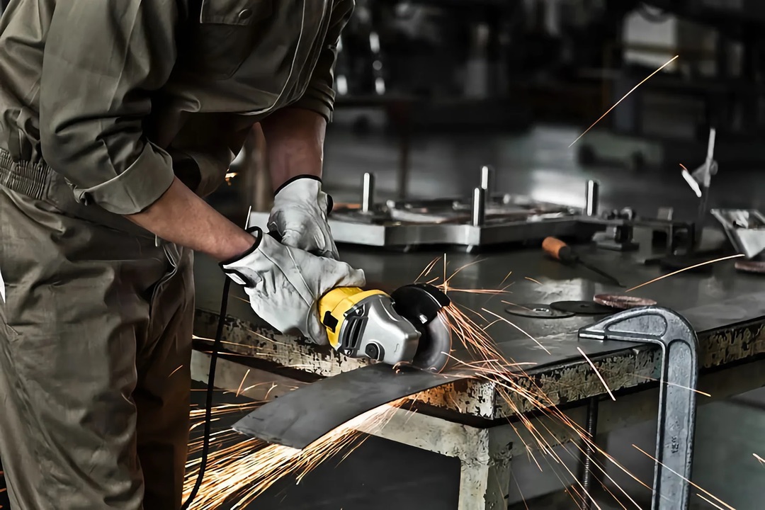 Máy mài Stanley STGS 6100